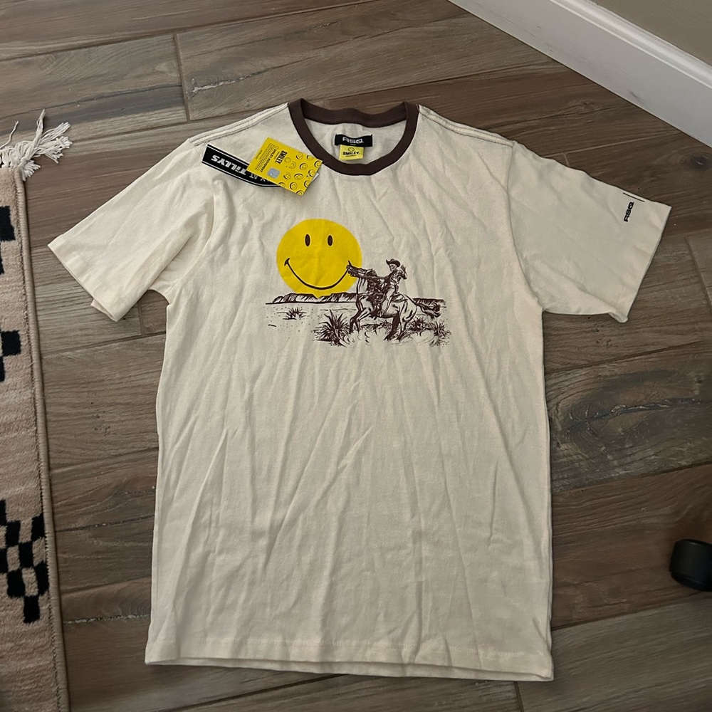 NEW Mens RSQ x SMILEY Cowboy Tee